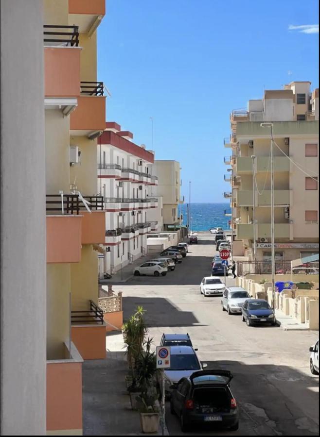 Modern And Spacious Appartement With Beach View. Gallipoli Luaran gambar